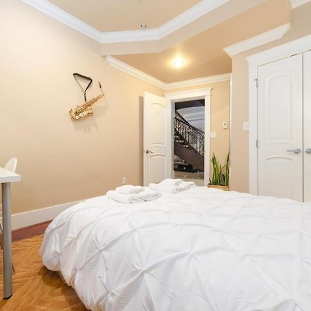 וונקובר Oakridge Luxury Homestay מראה חיצוני תמונה